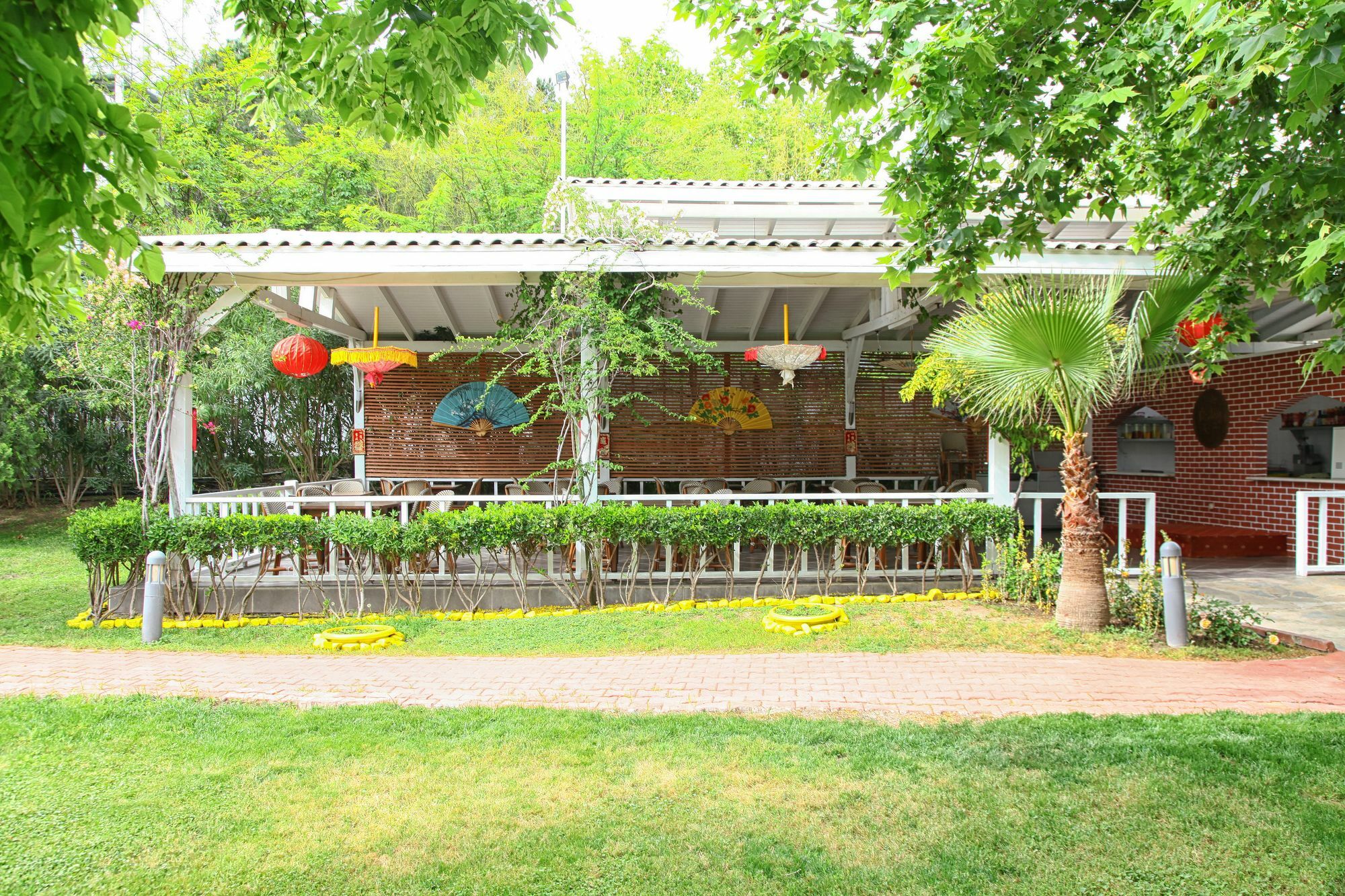 Queen'S Park Le Jardin 케메르 외부 사진